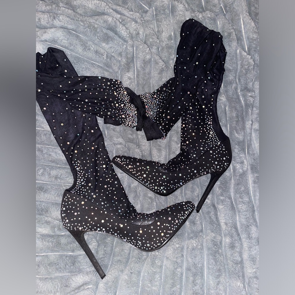 Over the knee embellished boots - Picture 2 of 5